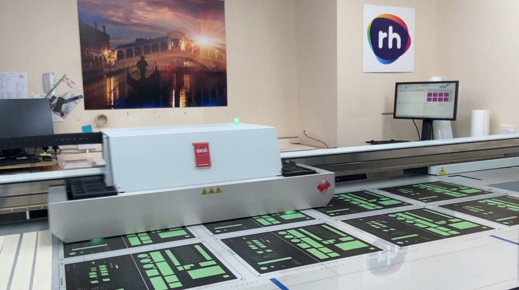 Digital Printing at RH - PERFORMANCE-CRITICAL INTERFACE ENGINEERING